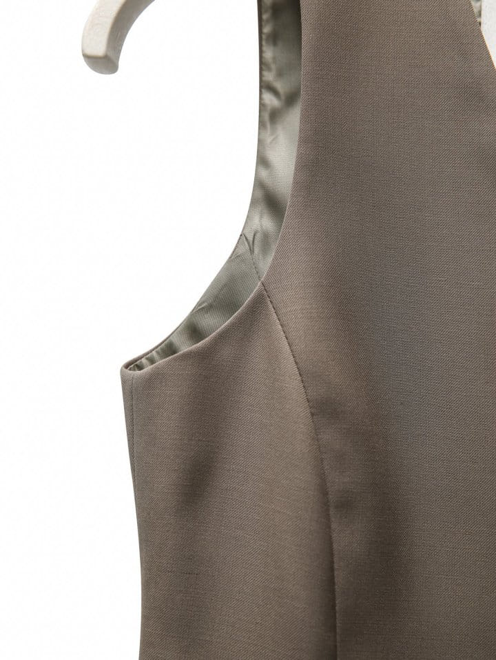 Paper Moon - Korean Women Fashion - #momslook - Sharkskin Fabric Tailored Set Up Vest - 12