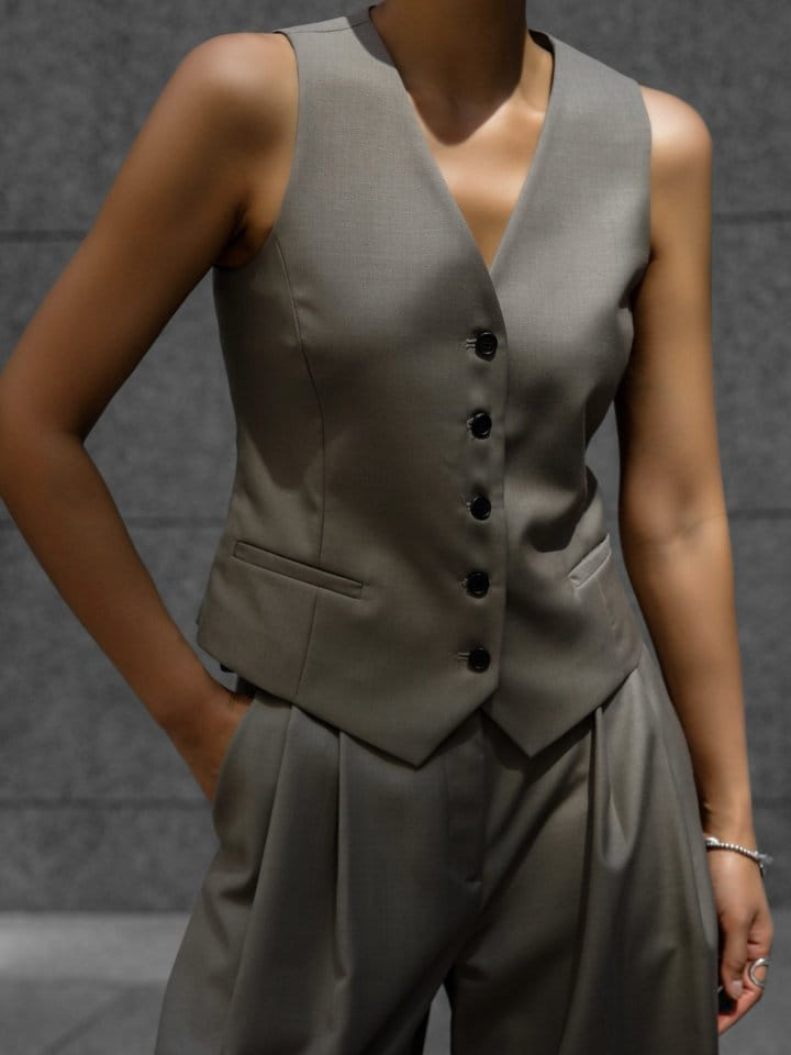 Paper Moon - Korean Women Fashion - #vintagekidsstyle - Sharkskin Fabric Tailored Set Up Vest