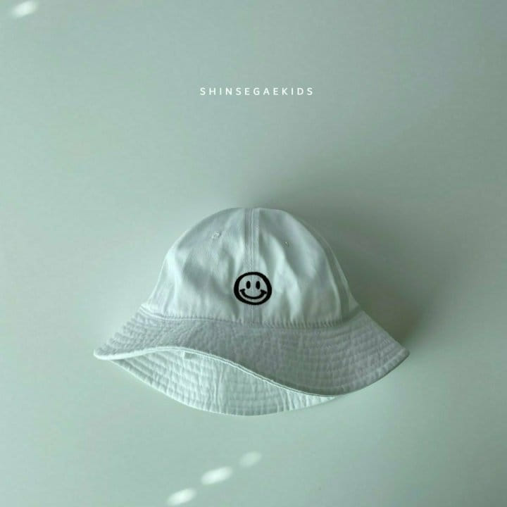 Shinseage Kids - Korean Children Fashion - #designkidswear - Smile String Bucket Hat - 2