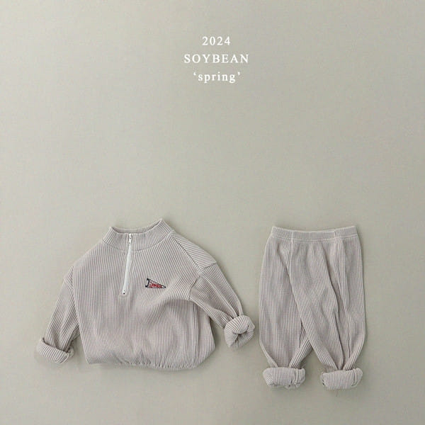 Soybean - Korean Children Fashion - #littlefashionista - Loose Fit Half Waffle Top Bottom Set - 9