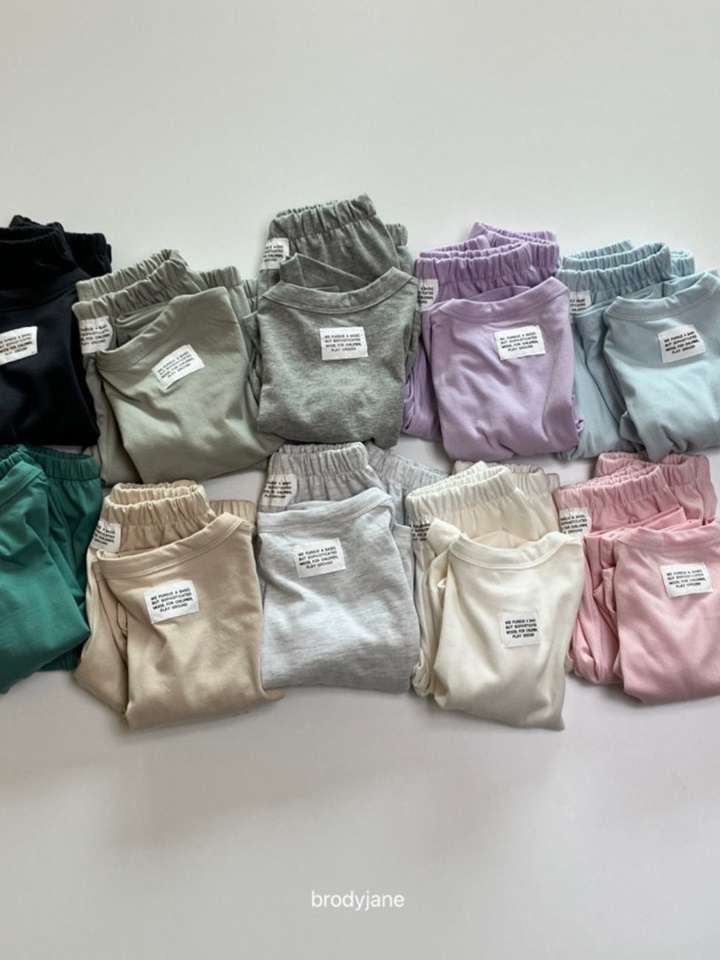 Standard Long Sleeve Tee 2