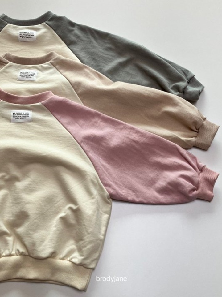 Raglan Sweatshirt