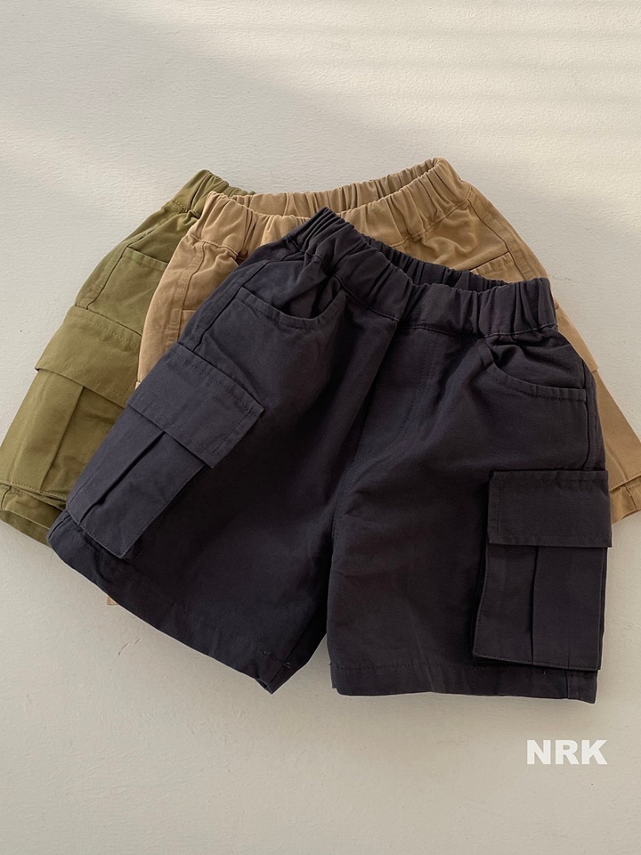 Gunbbang Pants