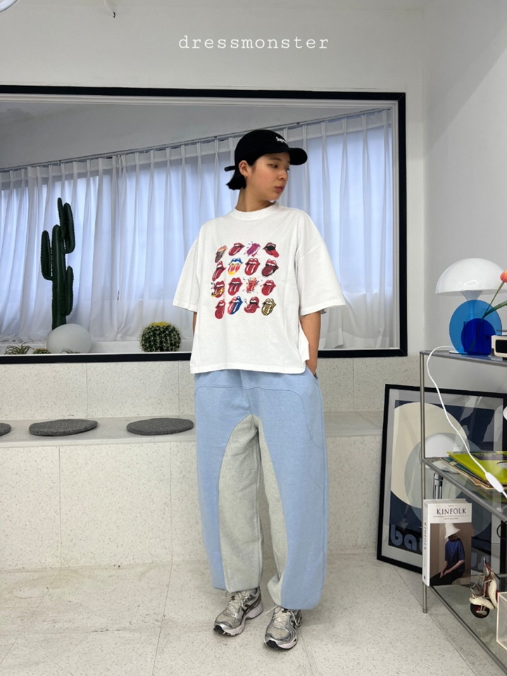 Adult Rolling Tee