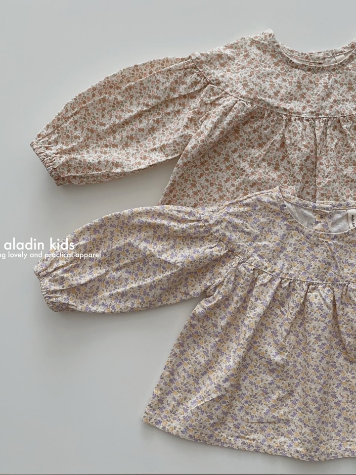 Small Flower Blouse