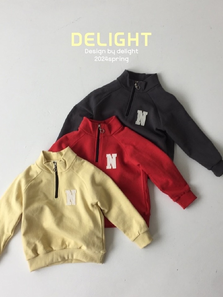 N Embroidery Half Zip Up