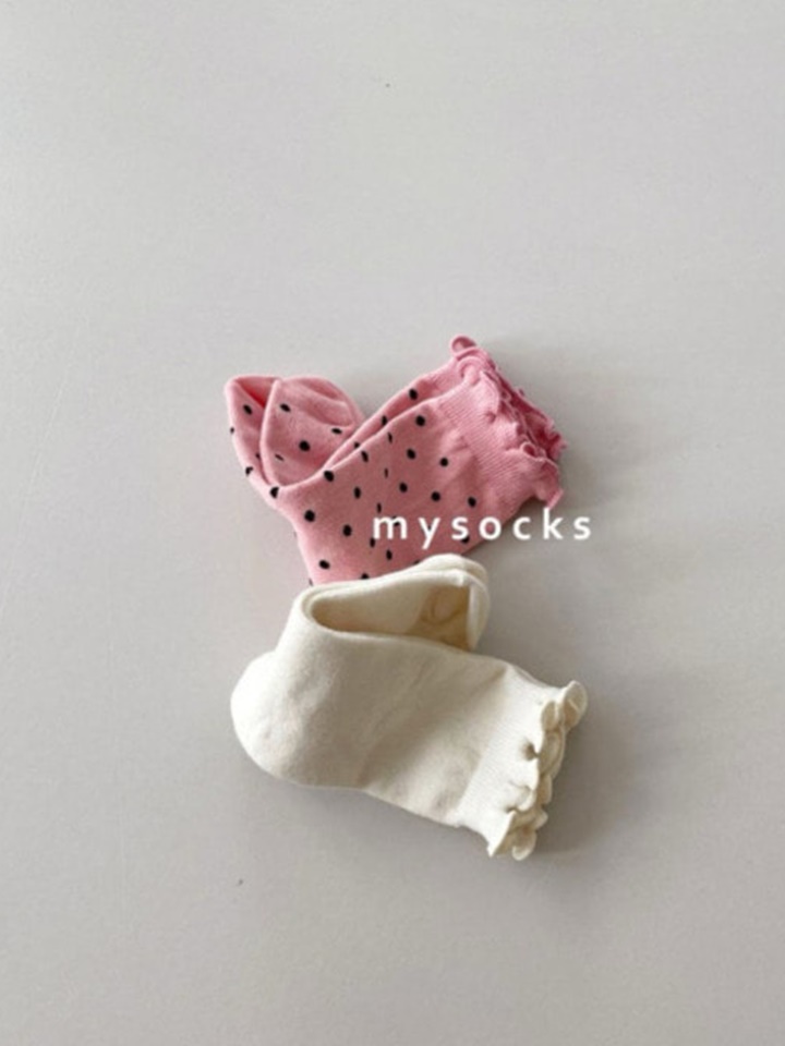 Strawberry Cream Bun Socks Set