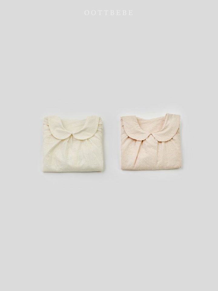 Petite Collar Blouse