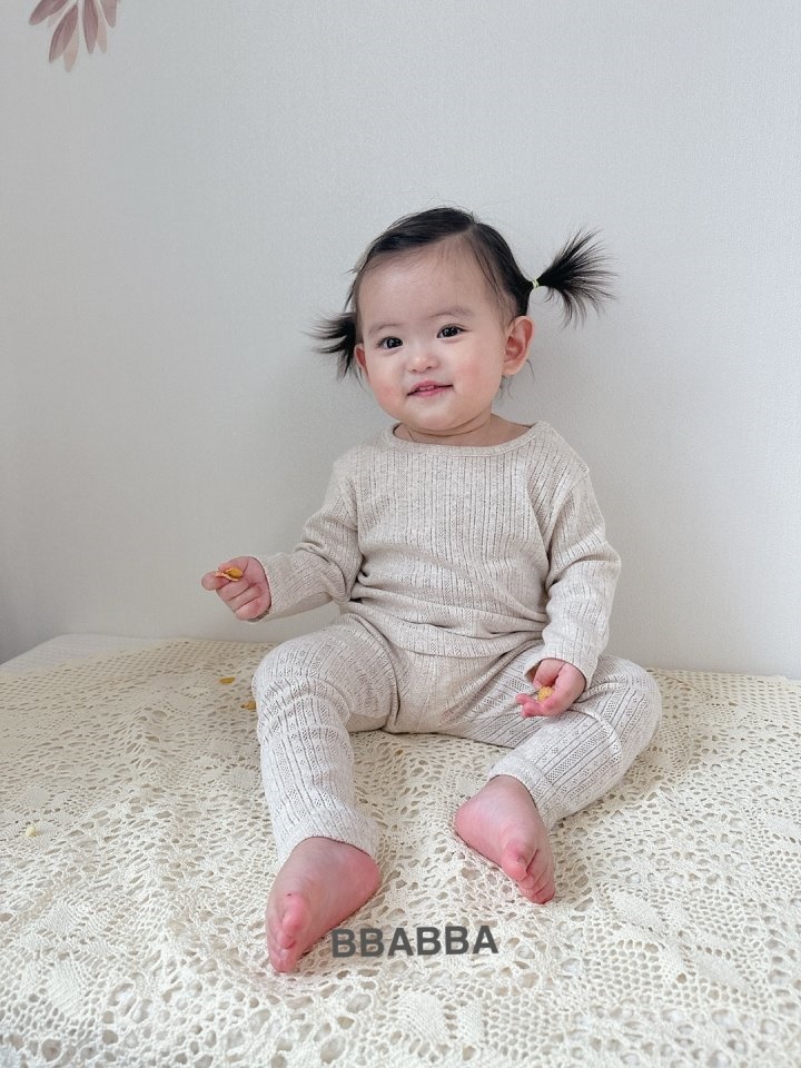 Eyelet Top Bottom Set