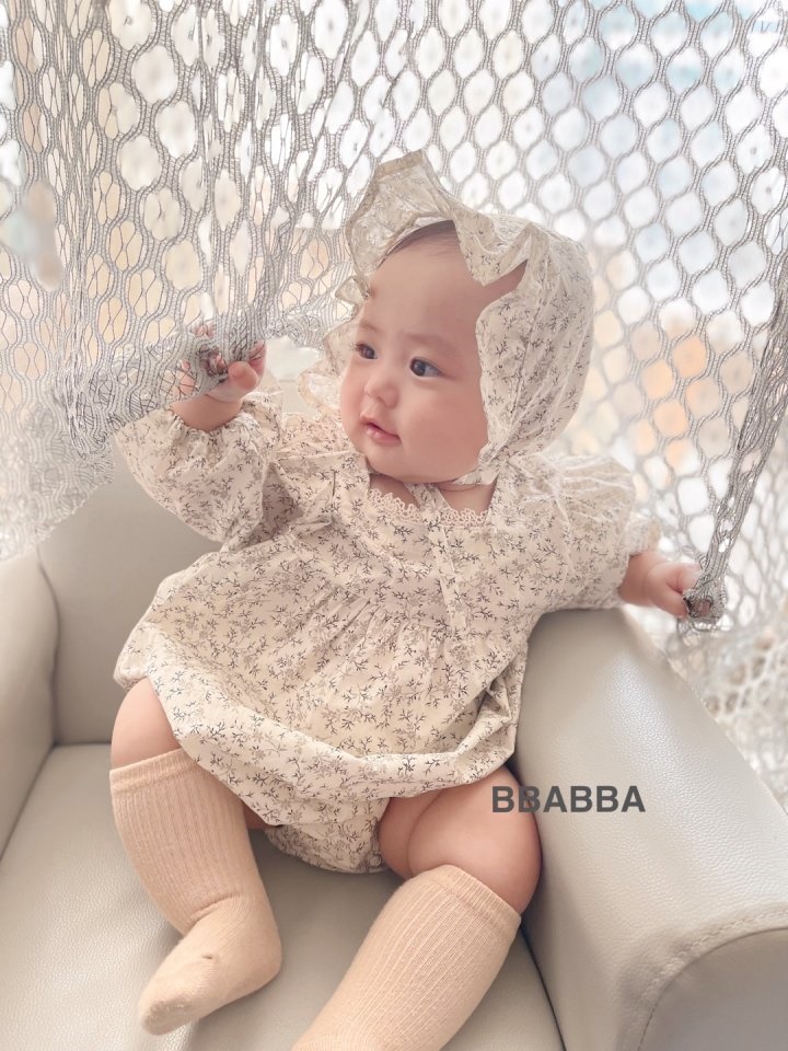 Eli Body Suit Bonnet Set