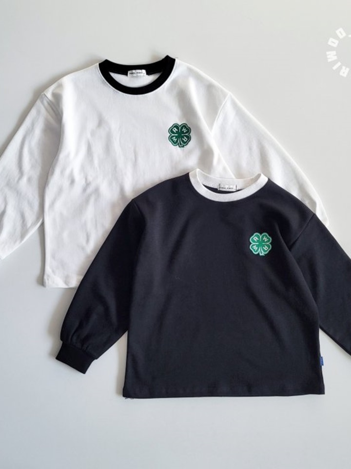 RW Clover Embroidery Banding Tee