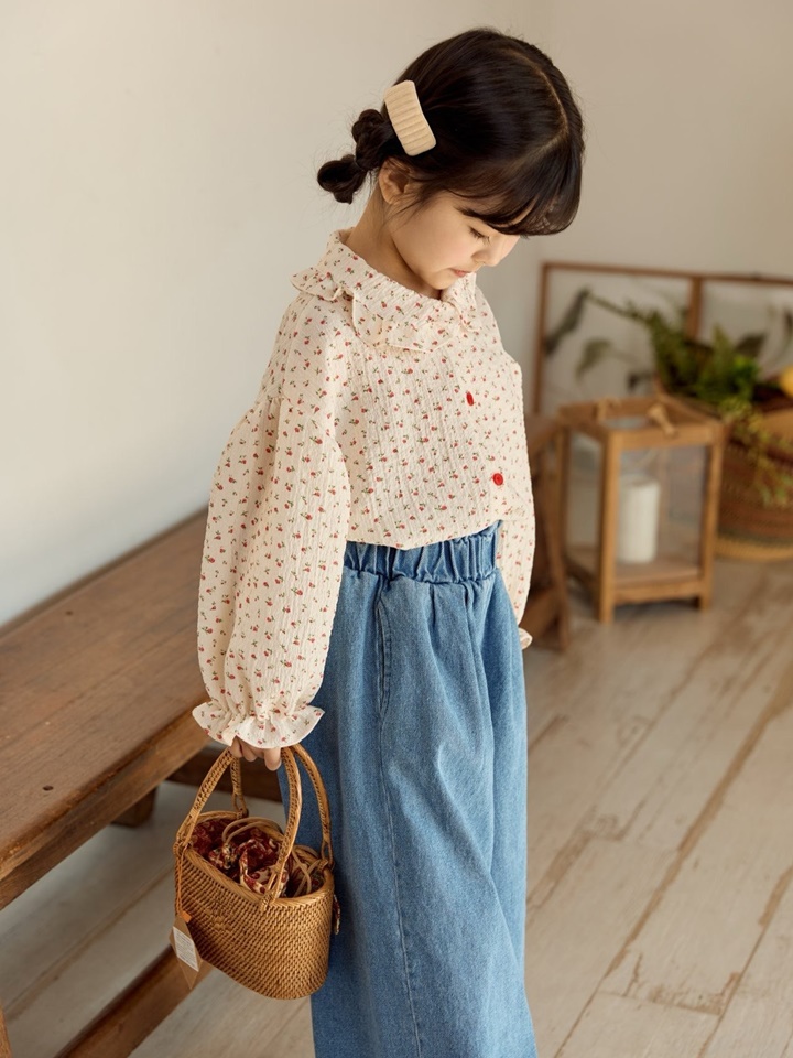 Small Flower Blouse