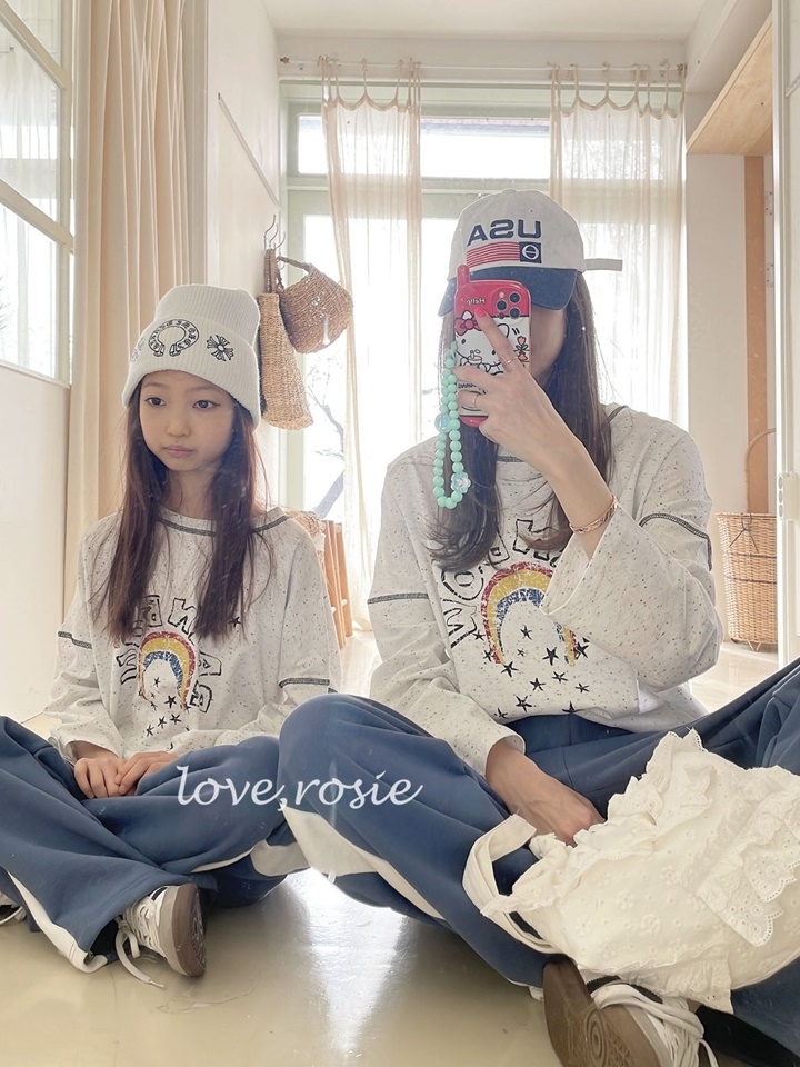 Gai Lupa Rainbow Tee With Mom