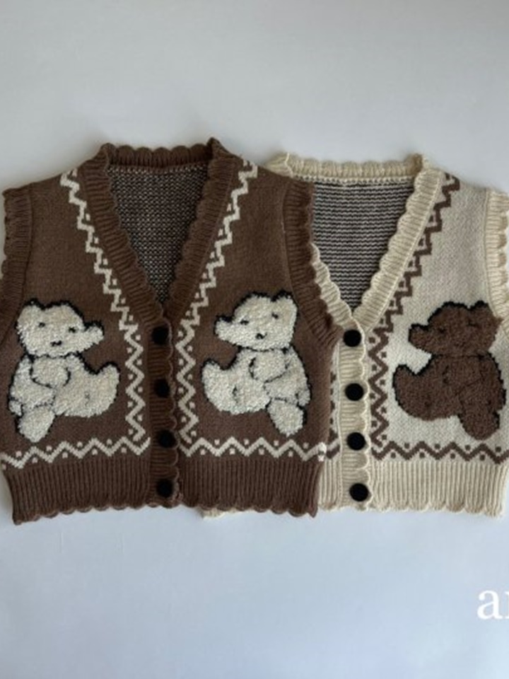 Two Bear Vest