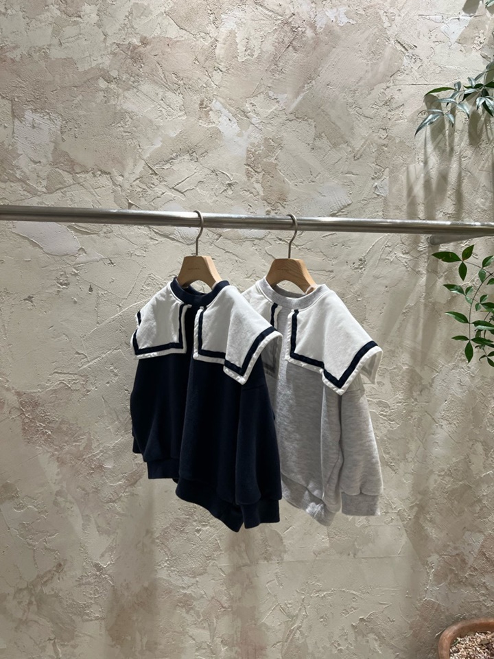 Sera Sweatshirt