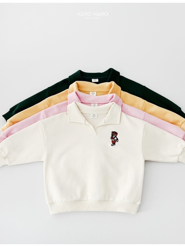 Selfie Bear Collar Sweatshirt
