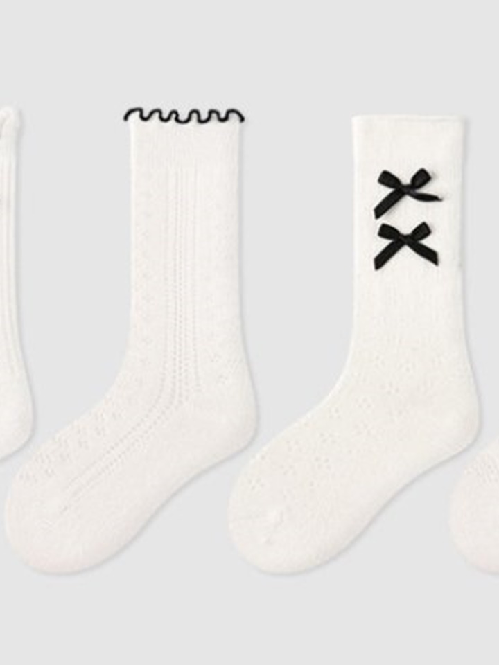 631 Two Ribbon Socks