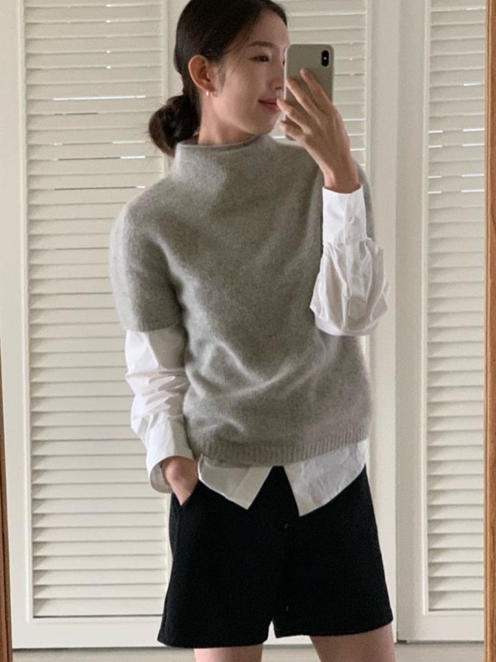 Turtle Neck Half Sleeve Raccoon Knit