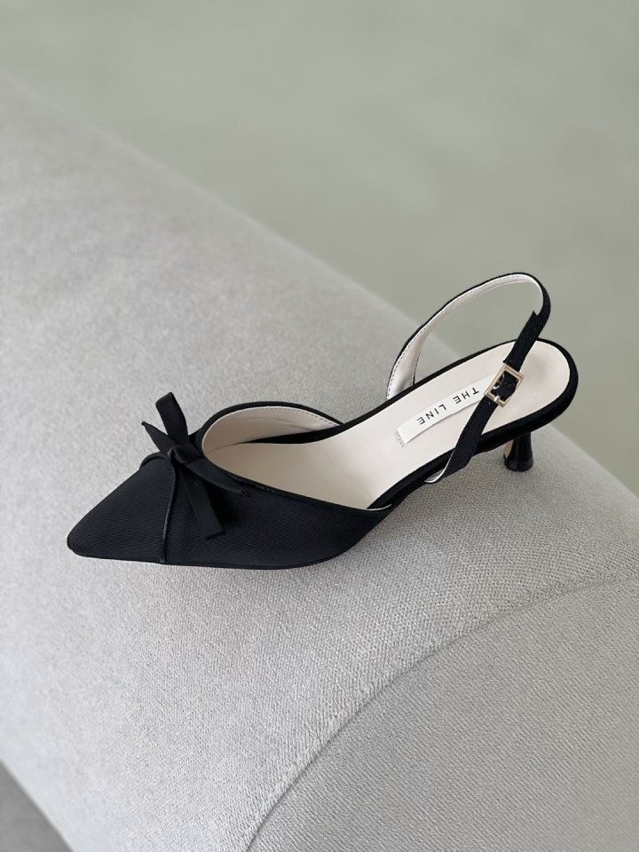 2917  Sandals