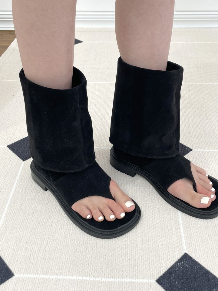 1104 Sandals