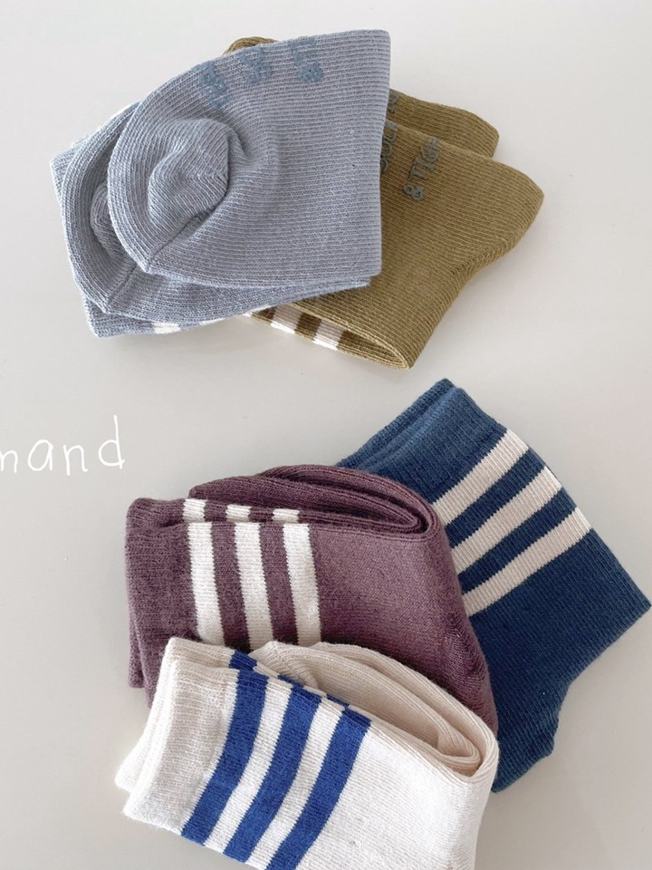 Three Line Socks Set