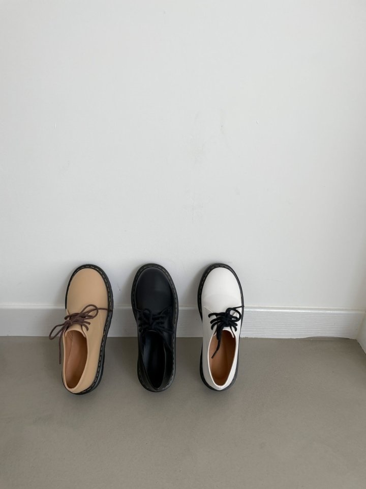 C2056 Flats