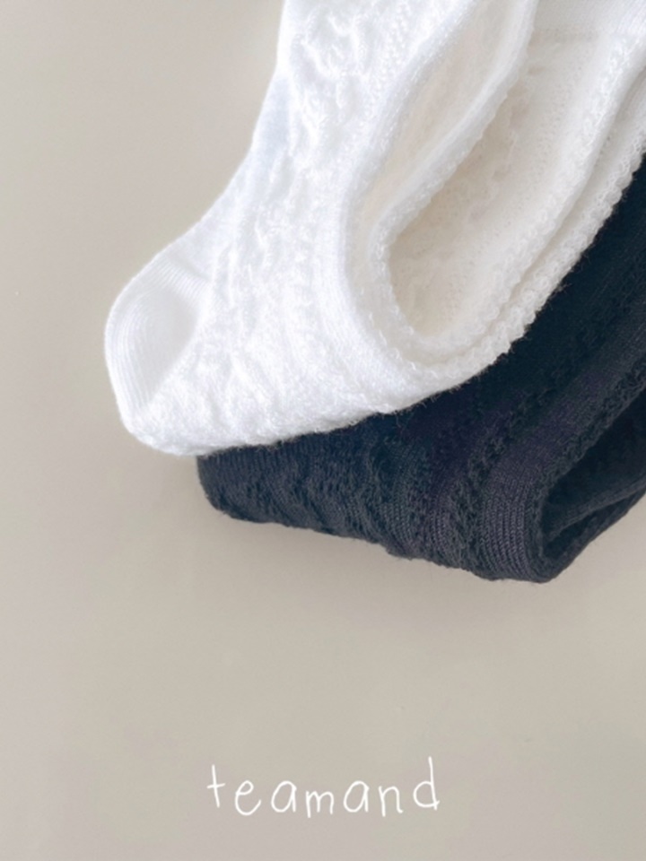 Embo Lace Socks Set