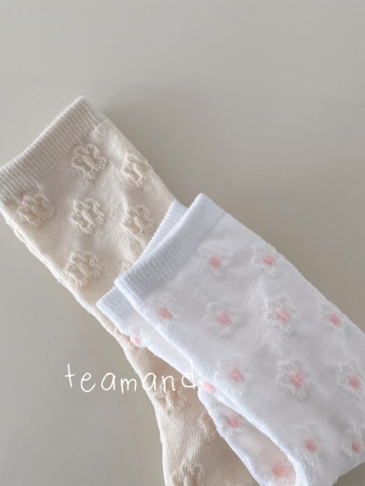 Punching Daisy Socks Set