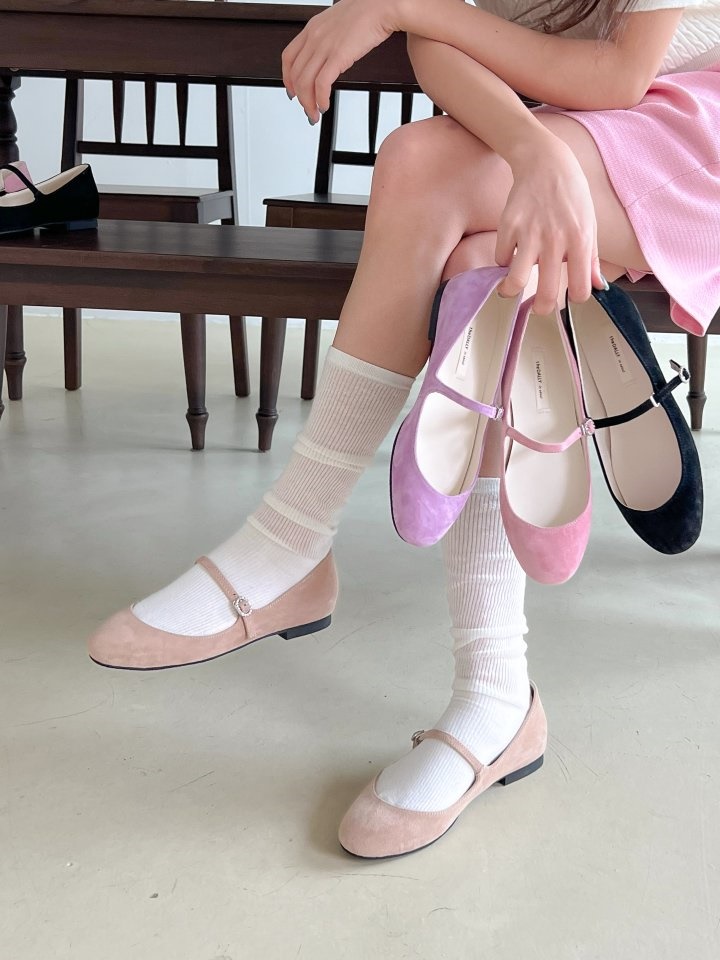 UDC 8307  Flats & Ballerinas