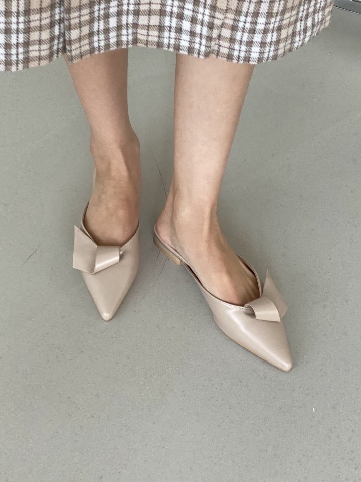 UDC 1236 Slipper & Sandals