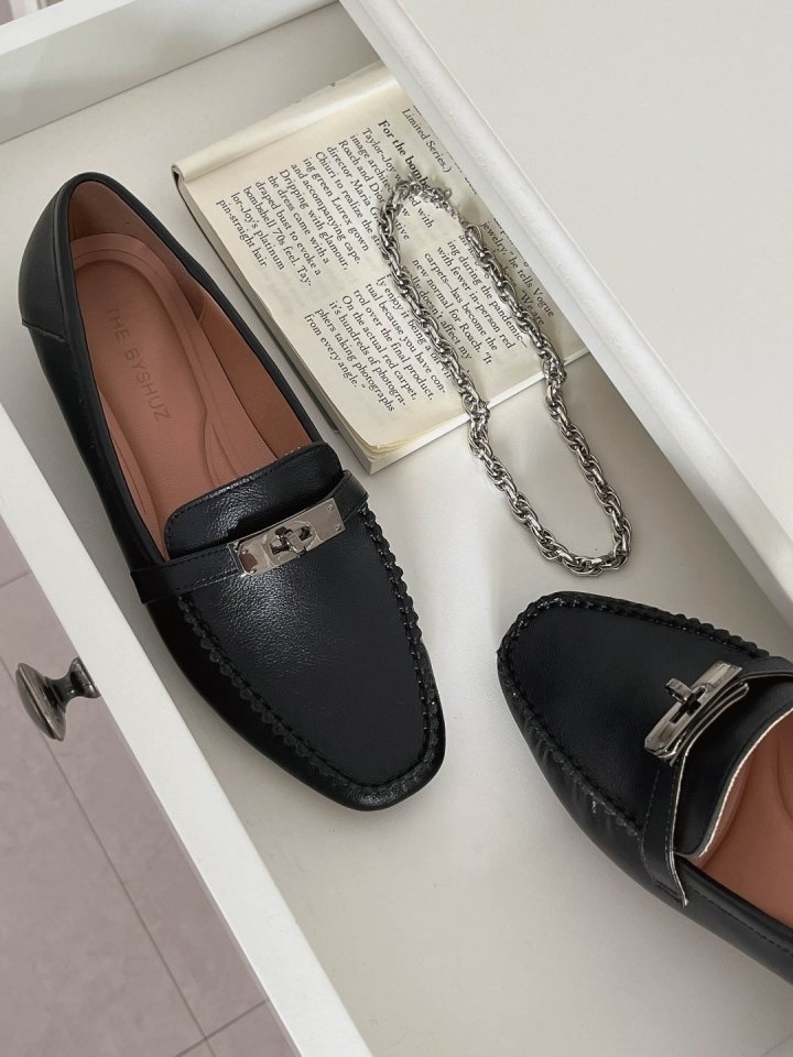 BY 017  Flats & Ballerinas