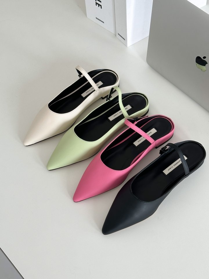 UDC 9055 Slipper & Sandals