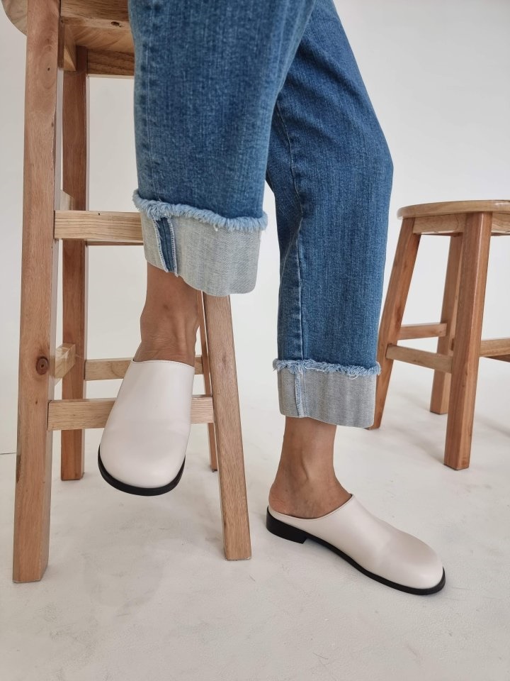 BA 329 Slipper & Sandals