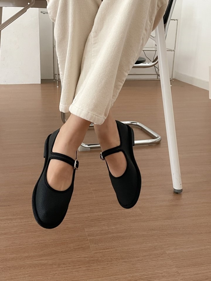 UDC 3285 Flats & Ballerinas