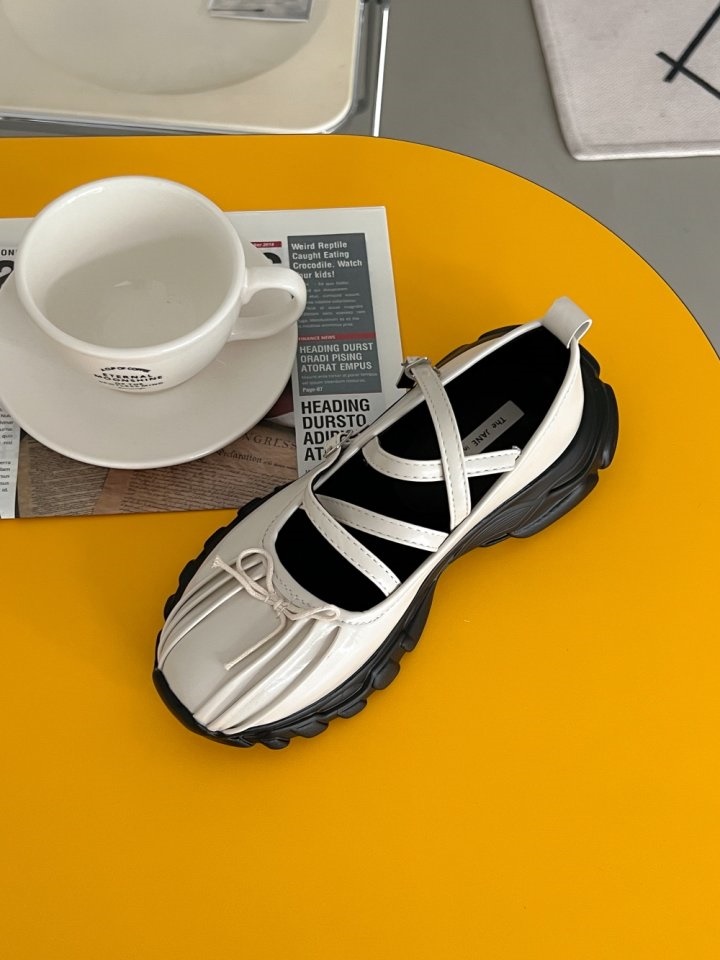 UDC 1190 Slipper & Sandals