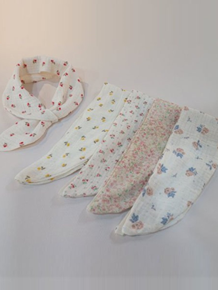 Flower Half Moon Scarf