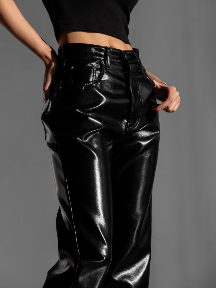 Patent Vegan L Coated Straight Pants