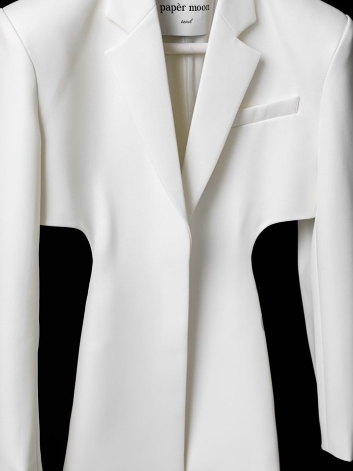 Squared Shoulder Cut Out Waist Detail Minimal Blazer