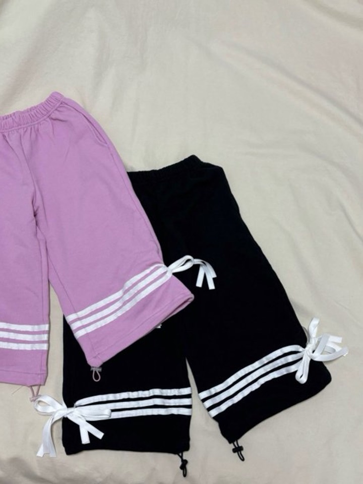 Width Line Pants With Adult