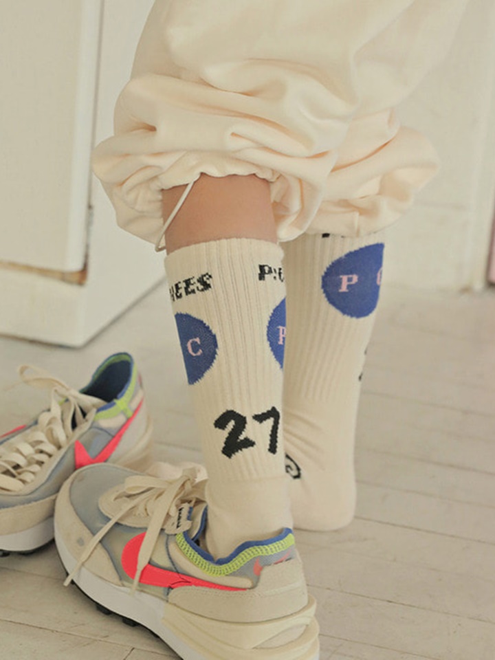 Apple Logo Socks Set