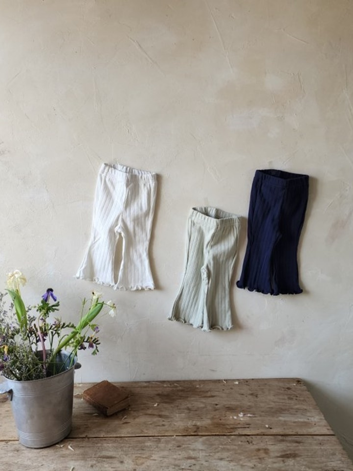 Eyelet Wide Leggings