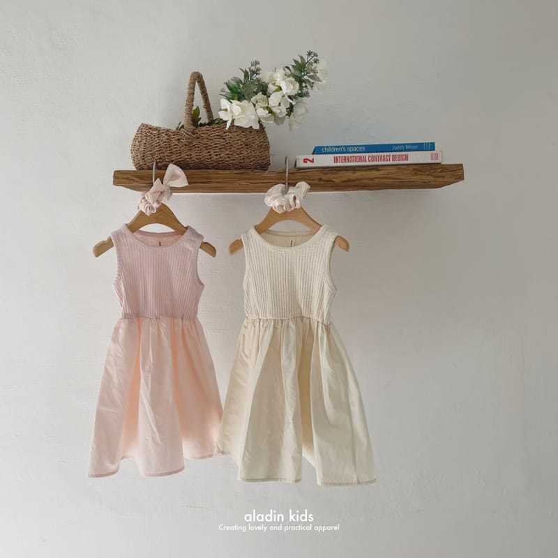Aladin - Korean Children Fashion - #minifashionista - V Set One-Piece