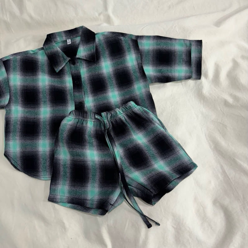 Boboj - Korean Children Fashion - #childofig - Mom Check Shorts Top Bottom Set - 11