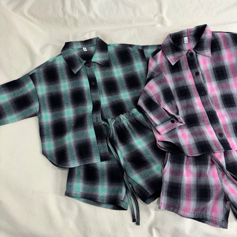 Boboj - Korean Children Fashion - #fashionkids - Mom Check Shorts Top Bottom Set