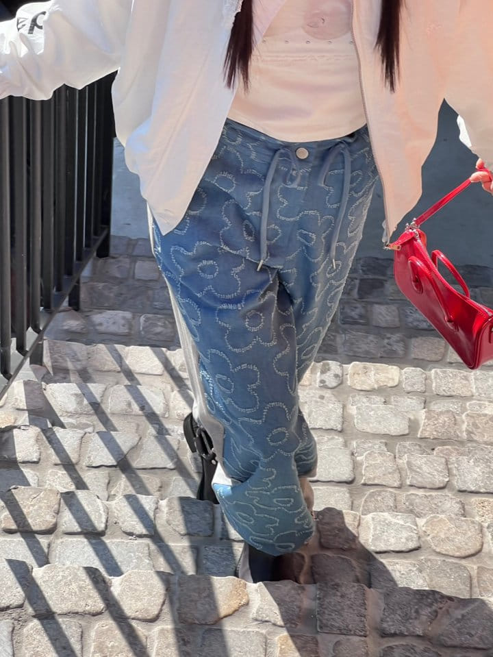 Bricklane - Korean Women Fashion - #momslook - Flower Jacqurad Pants - 9
