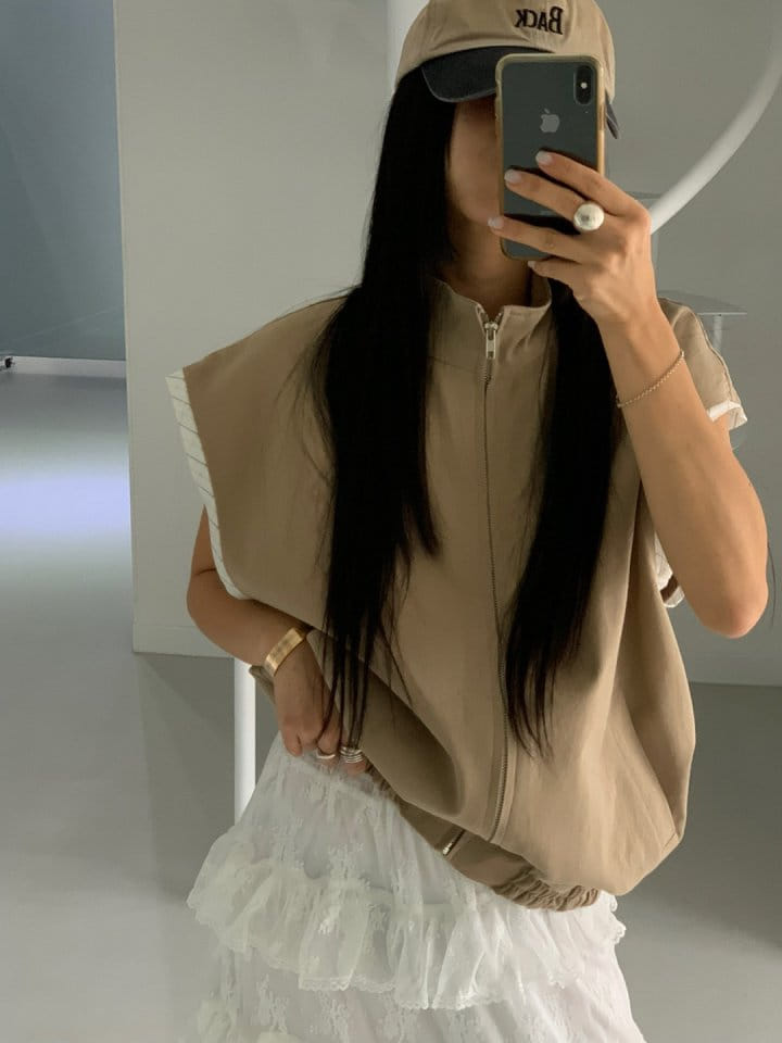 Bricklane - Korean Women Fashion - #momslook - ST Color Banding Vest - 4