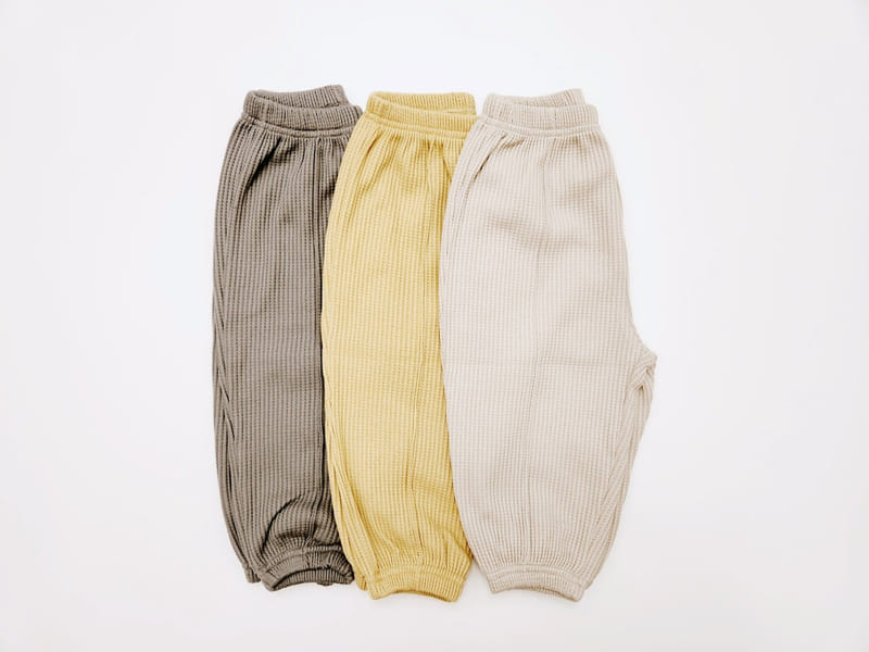 Ellykiki - Korean Children Fashion - #minifashionista - Waffle Pintuck Jogger Pants