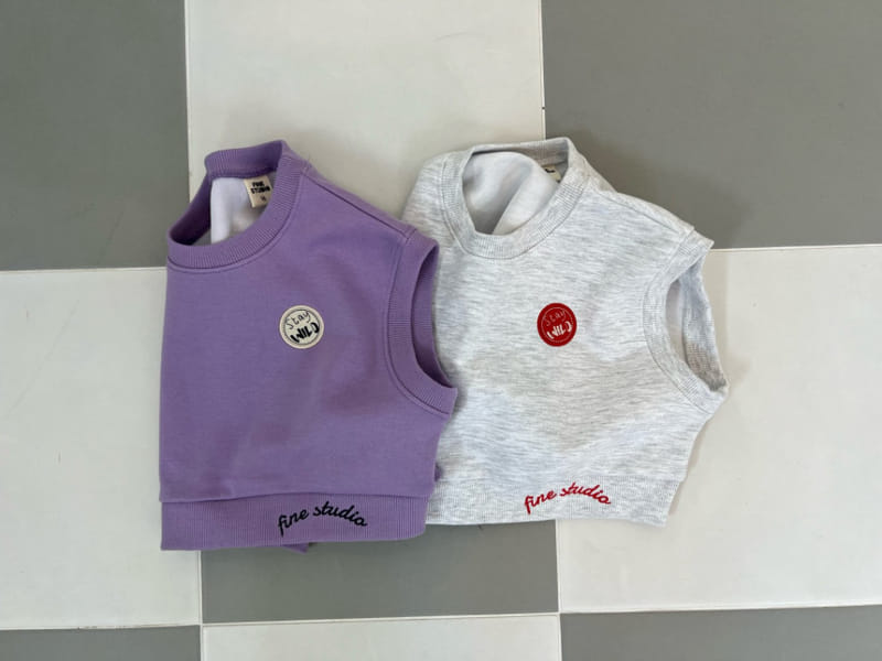 Fine-Studio - Korean Children Fashion - #kidsshorts - Fine Crop Vest - 2