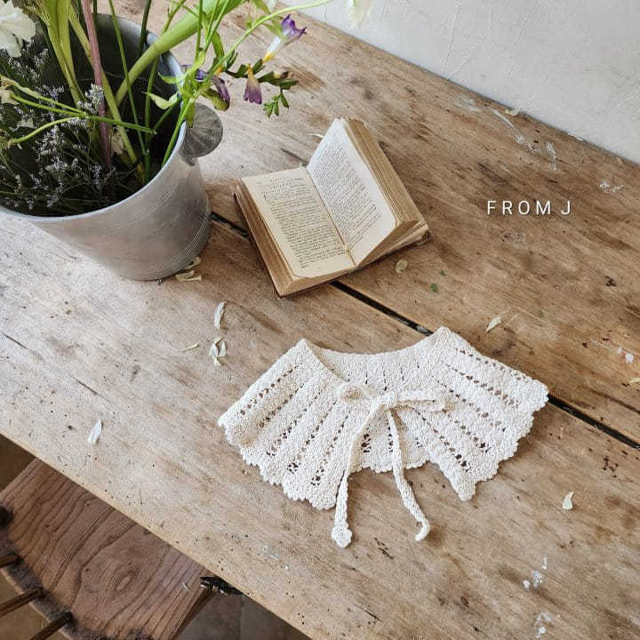 From J - Korean Baby Fashion - #babyboutiqueclothing - Knitted Collar Cape