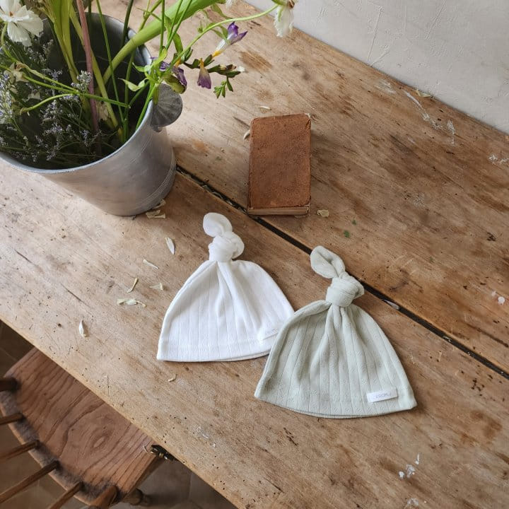 From J - Korean Baby Fashion - #babyfashion - Eyelet Kkokkal Hat - 6